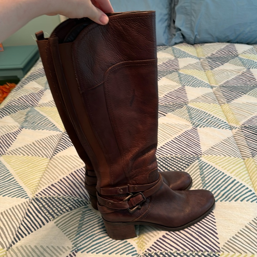 Women’s brown high boots size 10 Marc fisher